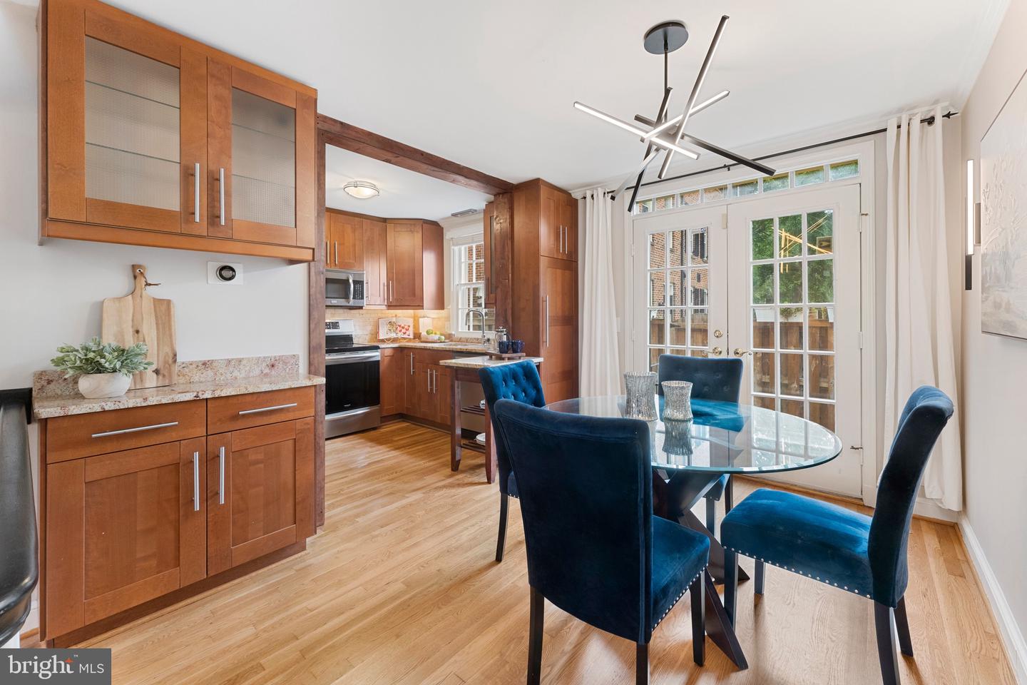 1310 SEAPORT LN, ALEXANDRIA, Virginia 22314, 2 Bedrooms Bedrooms, ,2 BathroomsBathrooms,Residential,For sale,1310 SEAPORT LN,VAAX2049390 MLS # VAAX2049390
