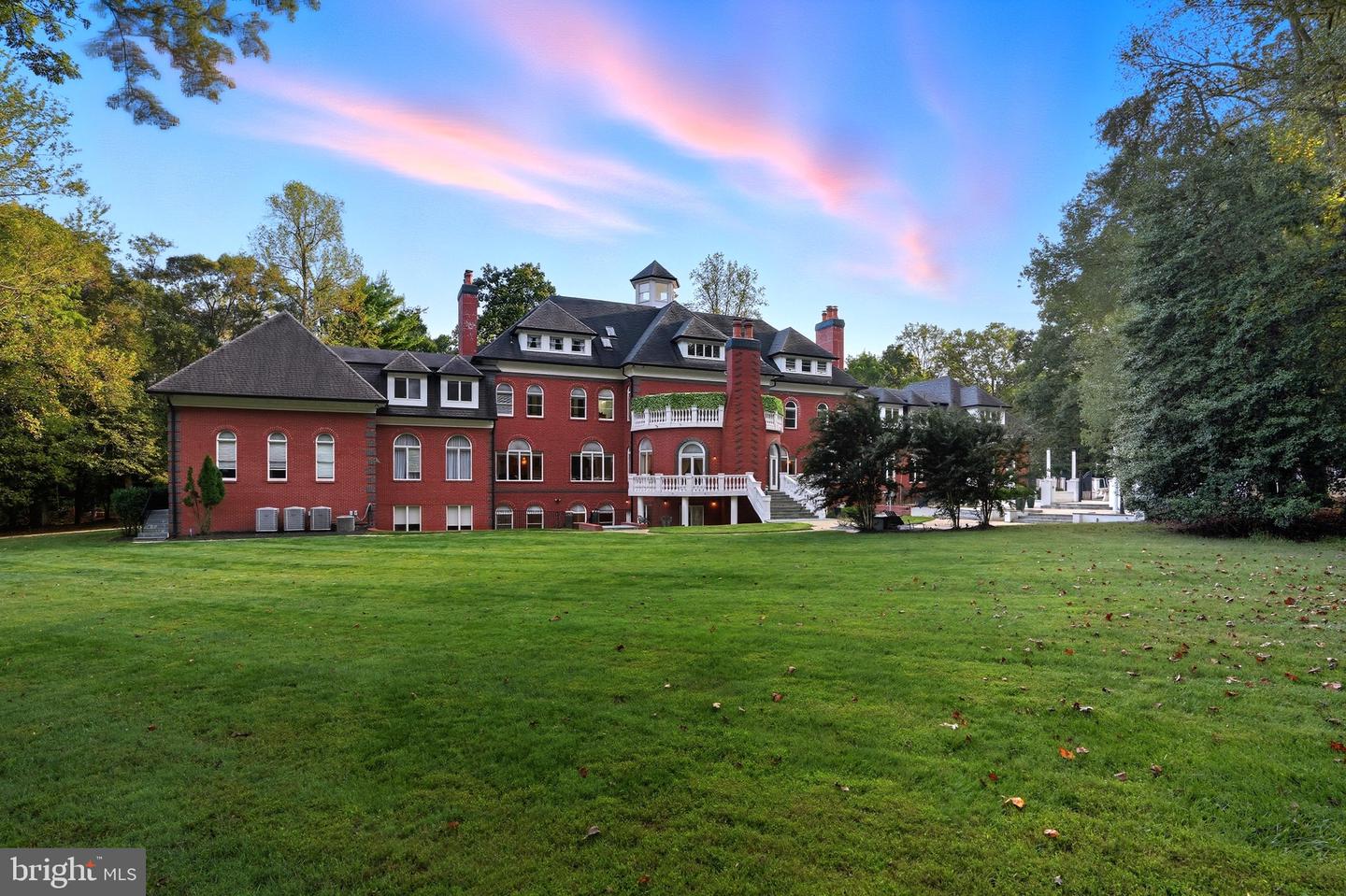 11308 STONELEDGE CT, RESTON, Virginia 20191, 8 Bedrooms Bedrooms, ,11 BathroomsBathrooms,Residential,For sale,11308 STONELEDGE CT,VAFX2266364 MLS # VAFX2266364