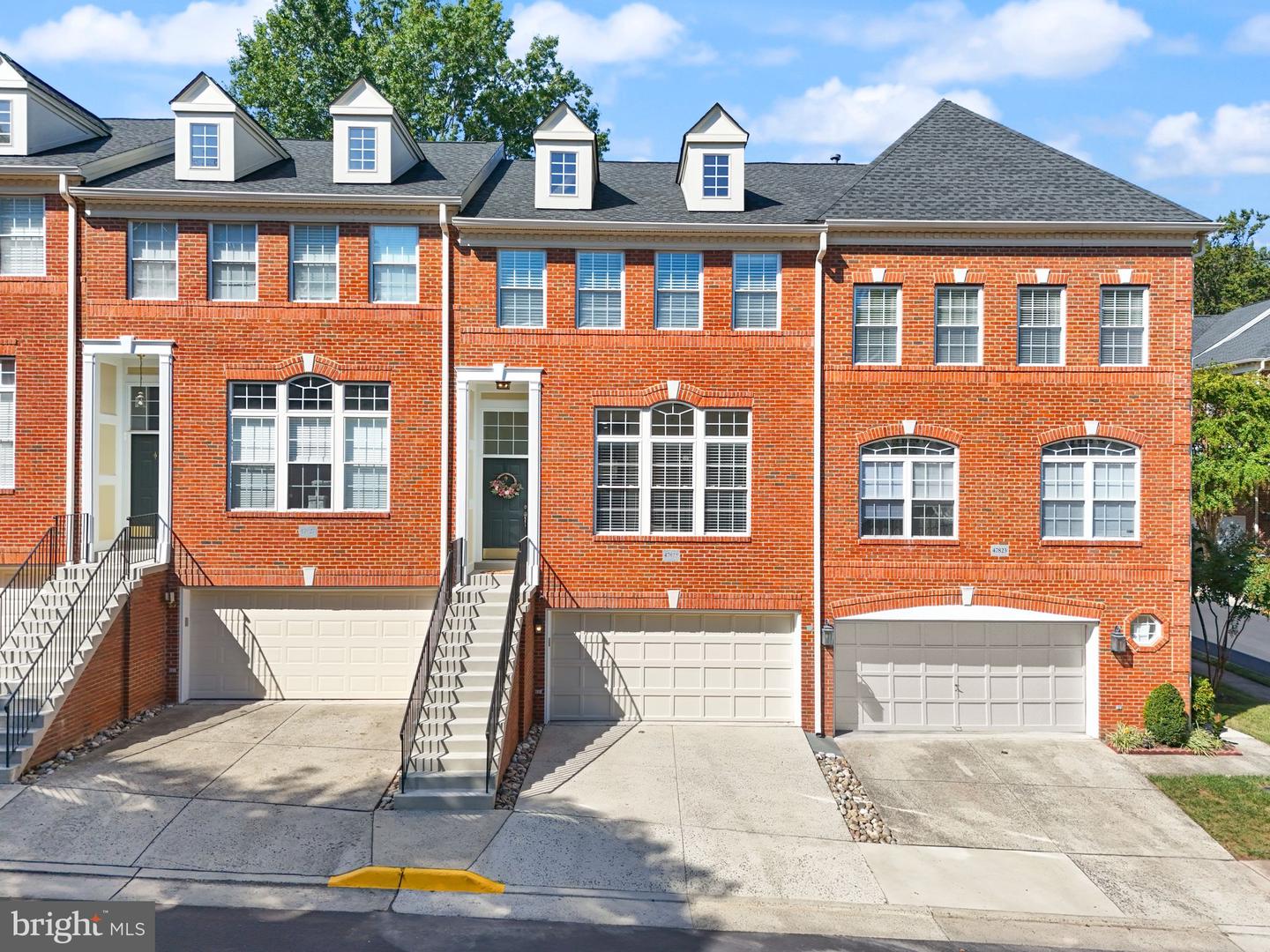 47825 SCOTSBOROUGH SQ #123, STERLING, Virginia 20165, 3 Bedrooms Bedrooms, ,2 BathroomsBathrooms,Residential,For sale,47825 SCOTSBOROUGH SQ #123,VALO2106656 MLS # VALO2106656
