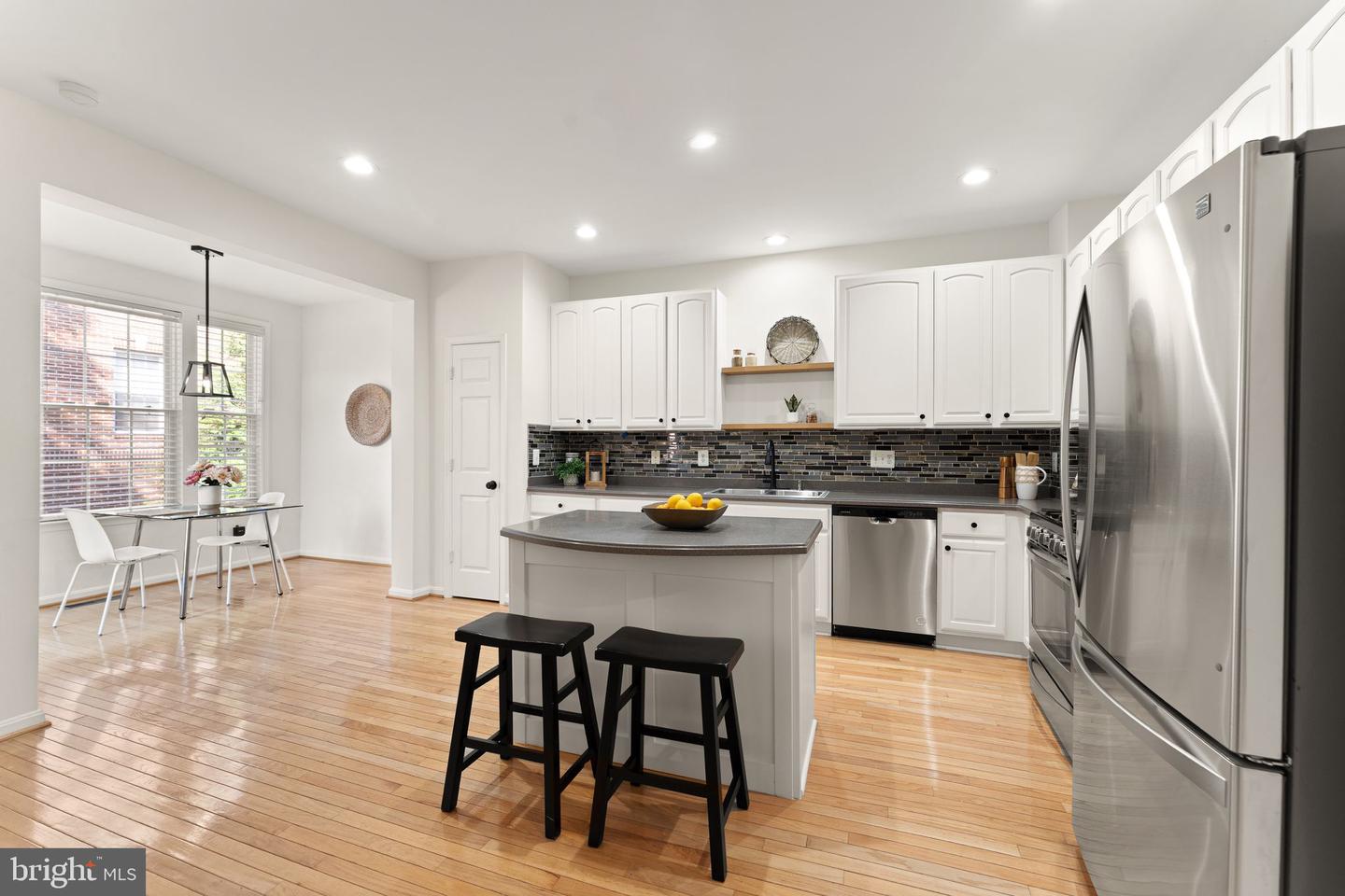 47825 SCOTSBOROUGH SQ #123, STERLING, Virginia 20165, 3 Bedrooms Bedrooms, ,2 BathroomsBathrooms,Residential,For sale,47825 SCOTSBOROUGH SQ #123,VALO2106656 MLS # VALO2106656