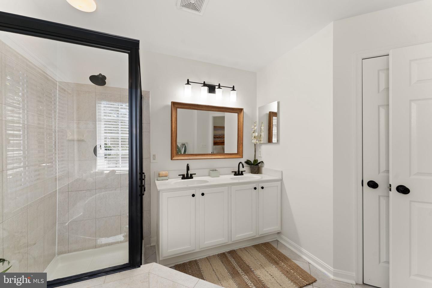 47825 SCOTSBOROUGH SQ #123, STERLING, Virginia 20165, 3 Bedrooms Bedrooms, ,2 BathroomsBathrooms,Residential,For sale,47825 SCOTSBOROUGH SQ #123,VALO2106656 MLS # VALO2106656