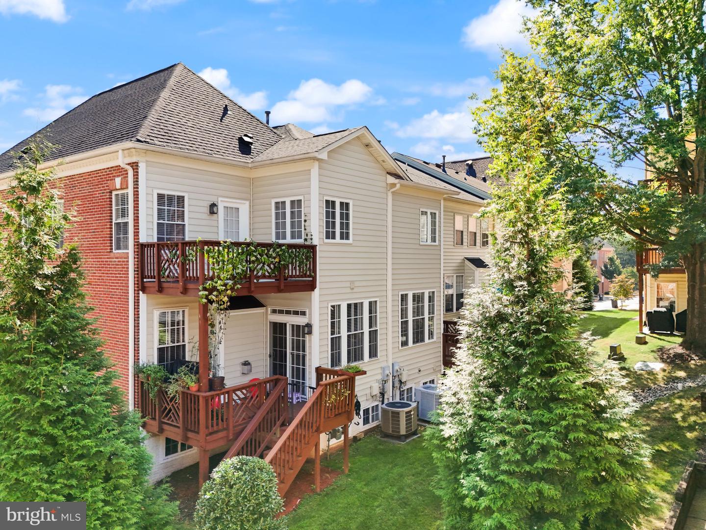 47825 SCOTSBOROUGH SQ #123, STERLING, Virginia 20165, 3 Bedrooms Bedrooms, ,2 BathroomsBathrooms,Residential,For sale,47825 SCOTSBOROUGH SQ #123,VALO2106656 MLS # VALO2106656