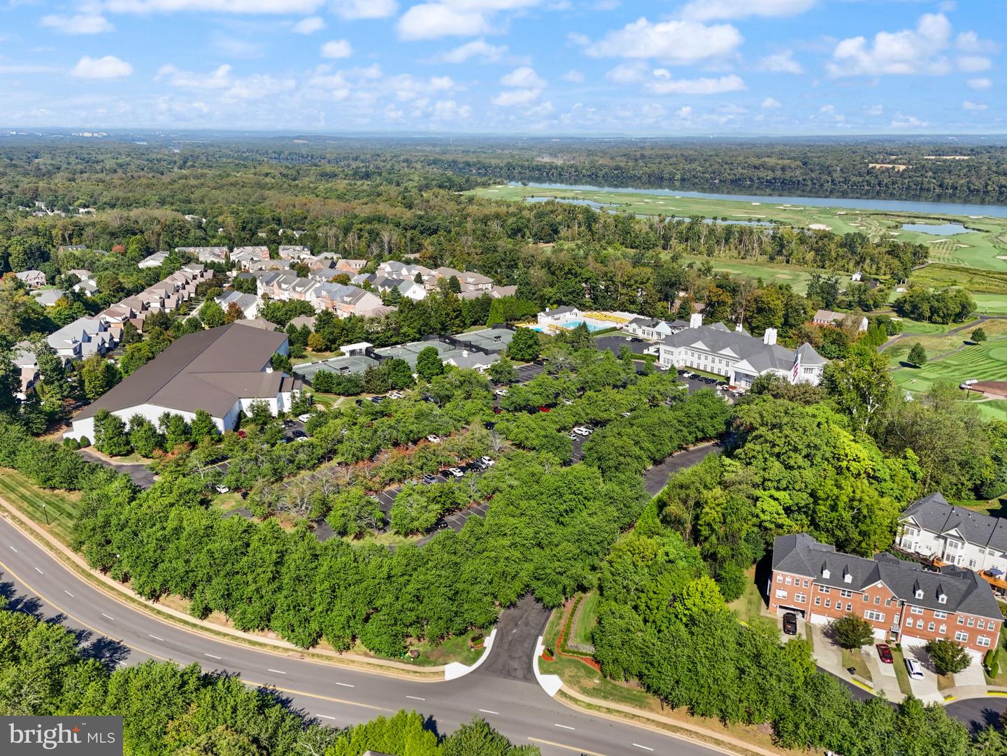 47825 SCOTSBOROUGH SQ #123, STERLING, Virginia 20165, 3 Bedrooms Bedrooms, ,2 BathroomsBathrooms,Residential,For sale,47825 SCOTSBOROUGH SQ #123,VALO2106656 MLS # VALO2106656