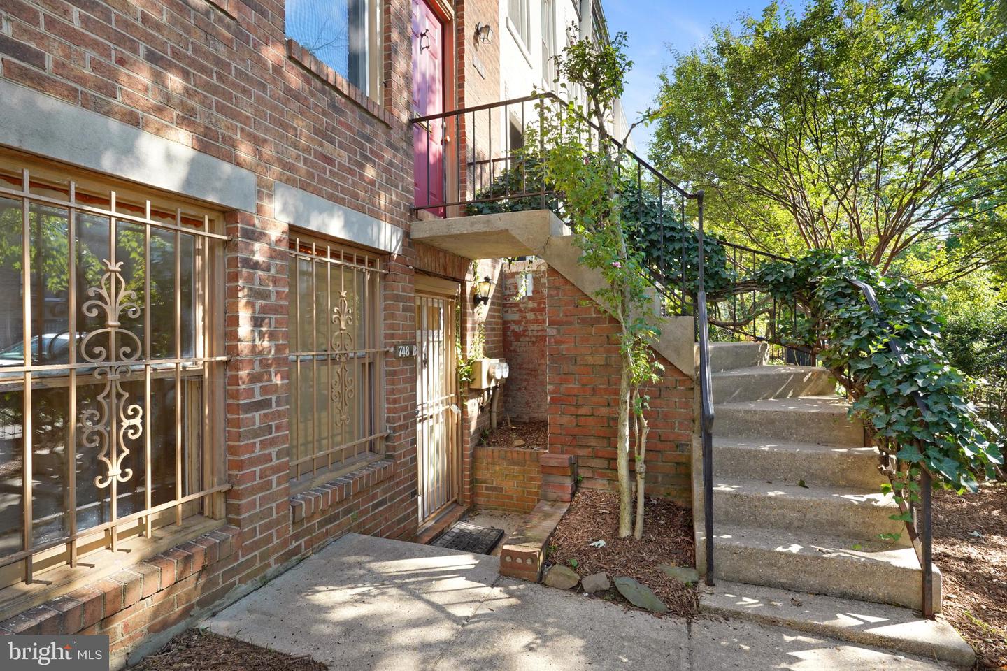 748 13TH ST SE, WASHINGTON, District Of Columbia 20003, 4 Bedrooms Bedrooms, 13 Rooms Rooms,3 BathroomsBathrooms,Residential,For sale,748 13TH ST SE,DCDC2221906 MLS # DCDC2221906