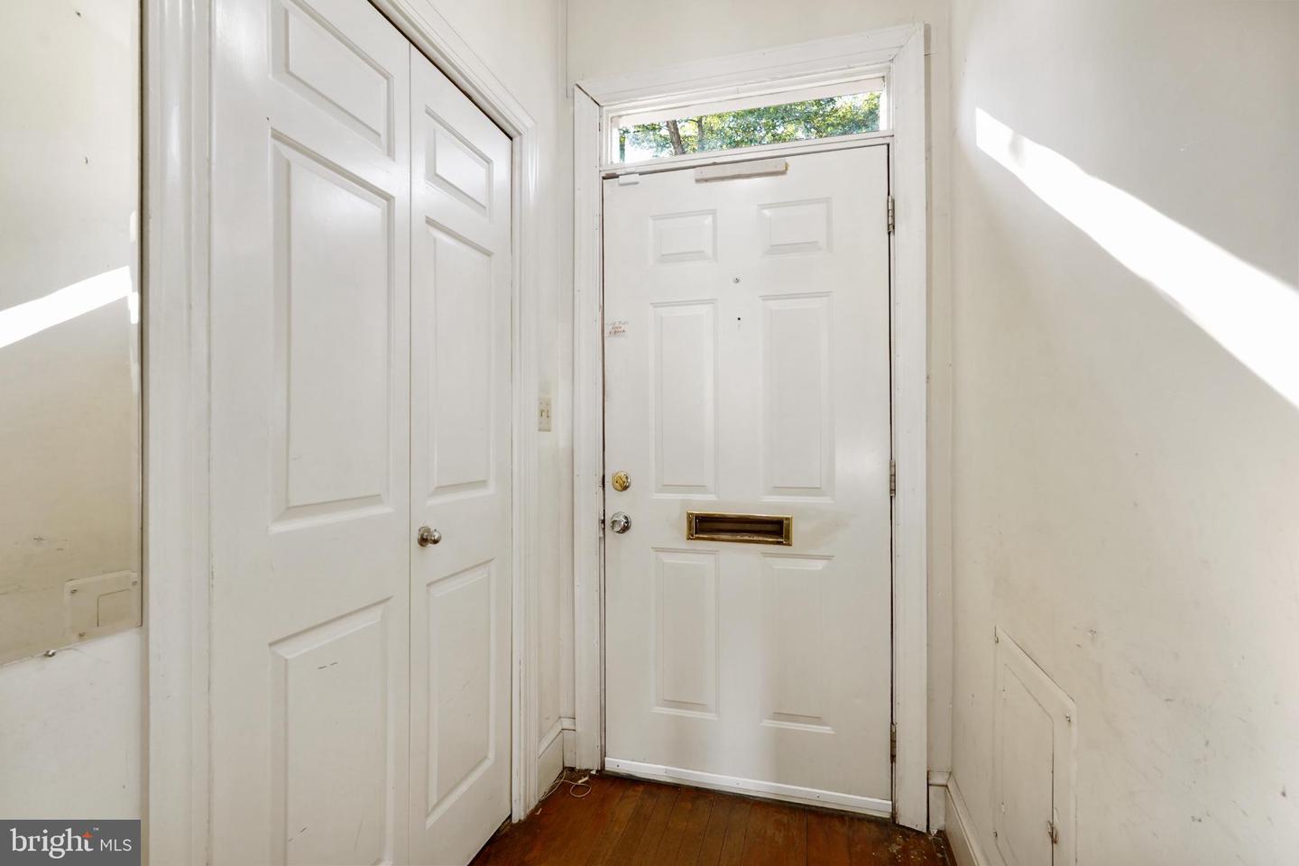 748 13TH ST SE, WASHINGTON, District Of Columbia 20003, 4 Bedrooms Bedrooms, 13 Rooms Rooms,3 BathroomsBathrooms,Residential,For sale,748 13TH ST SE,DCDC2221906 MLS # DCDC2221906