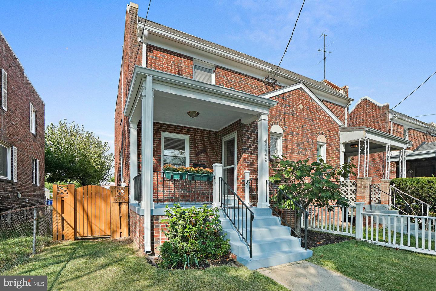 4236 14TH ST NE, WASHINGTON, District Of Columbia 20017, 4 Bedrooms Bedrooms, ,3 BathroomsBathrooms,Residential,For sale,4236 14TH ST NE,DCDC2222054 MLS # DCDC2222054