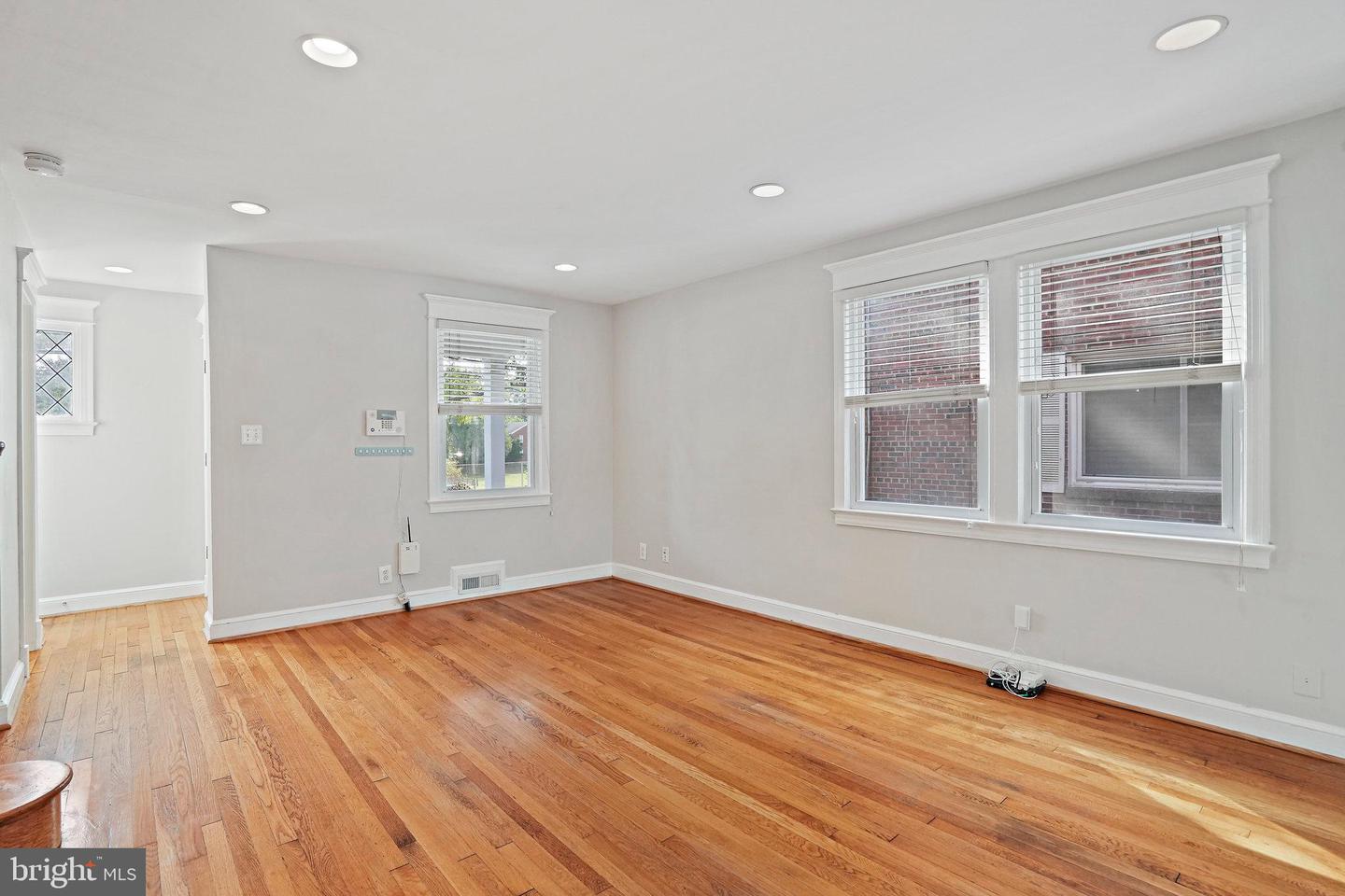 4236 14TH ST NE, WASHINGTON, District Of Columbia 20017, 4 Bedrooms Bedrooms, ,3 BathroomsBathrooms,Residential,For sale,4236 14TH ST NE,DCDC2222054 MLS # DCDC2222054
