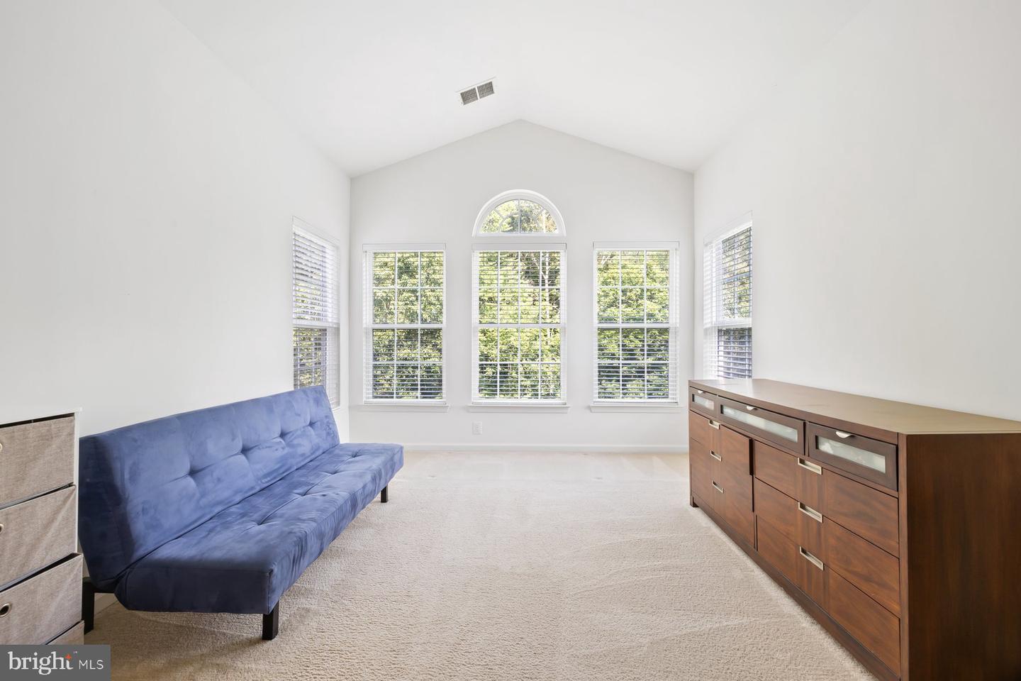 21030 COURTLAND VILLAGE DR, LEESBURG, Virginia 20175, 4 Bedrooms Bedrooms, ,3 BathroomsBathrooms,Residential,For sale,21030 COURTLAND VILLAGE DR,VALO2106786 MLS # VALO2106786