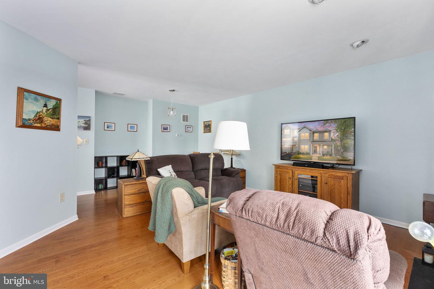 5100 CASTLE HARBOR WAY #117, CENTREVILLE, Virginia 20120, 3 Bedrooms Bedrooms, ,2 BathroomsBathrooms,Residential,For sale,5100 CASTLE HARBOR WAY #117,VAFX2267372 MLS # VAFX2267372