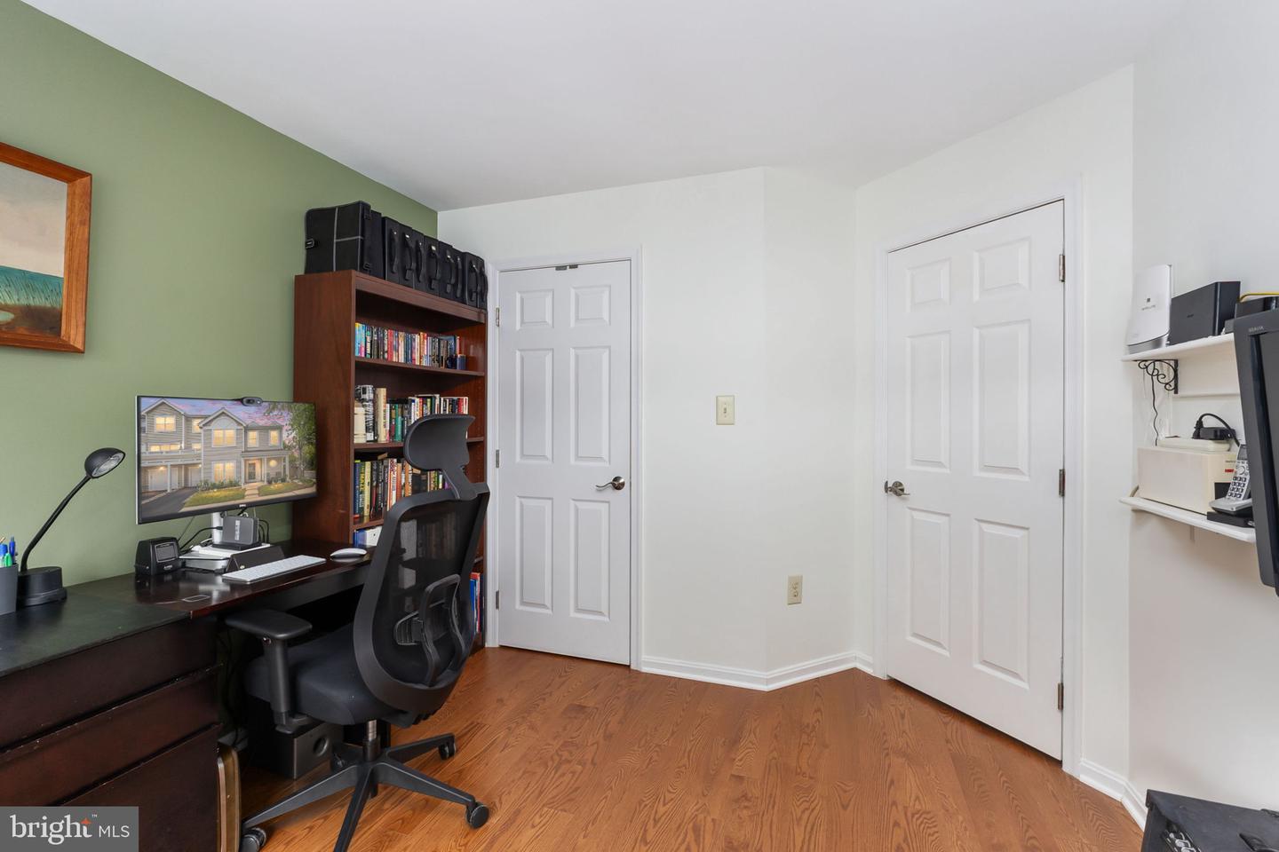 5100 CASTLE HARBOR WAY #117, CENTREVILLE, Virginia 20120, 3 Bedrooms Bedrooms, ,2 BathroomsBathrooms,Residential,For sale,5100 CASTLE HARBOR WAY #117,VAFX2267372 MLS # VAFX2267372