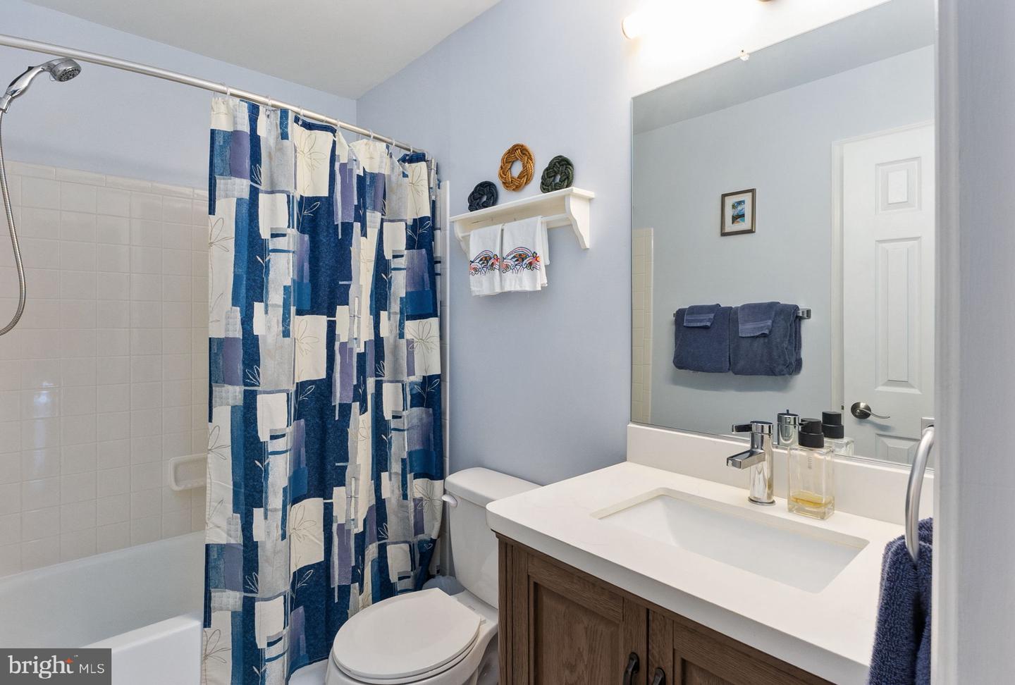 5100 CASTLE HARBOR WAY #117, CENTREVILLE, Virginia 20120, 3 Bedrooms Bedrooms, ,2 BathroomsBathrooms,Residential,For sale,5100 CASTLE HARBOR WAY #117,VAFX2267372 MLS # VAFX2267372