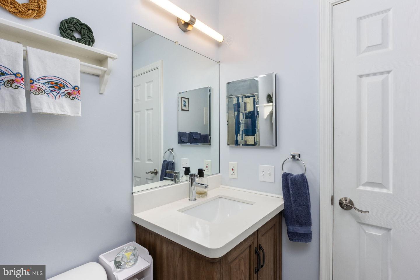 5100 CASTLE HARBOR WAY #117, CENTREVILLE, Virginia 20120, 3 Bedrooms Bedrooms, ,2 BathroomsBathrooms,Residential,For sale,5100 CASTLE HARBOR WAY #117,VAFX2267372 MLS # VAFX2267372