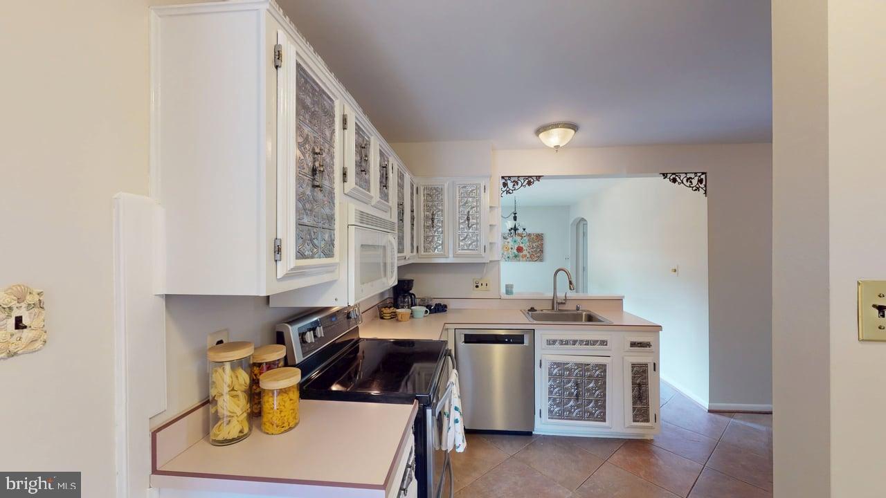1213 TERRYLYNN CT, HERNDON, Virginia 20170, 5 Bedrooms Bedrooms, ,2 BathroomsBathrooms,Residential,For sale,1213 TERRYLYNN CT,VAFX2267448 MLS # VAFX2267448