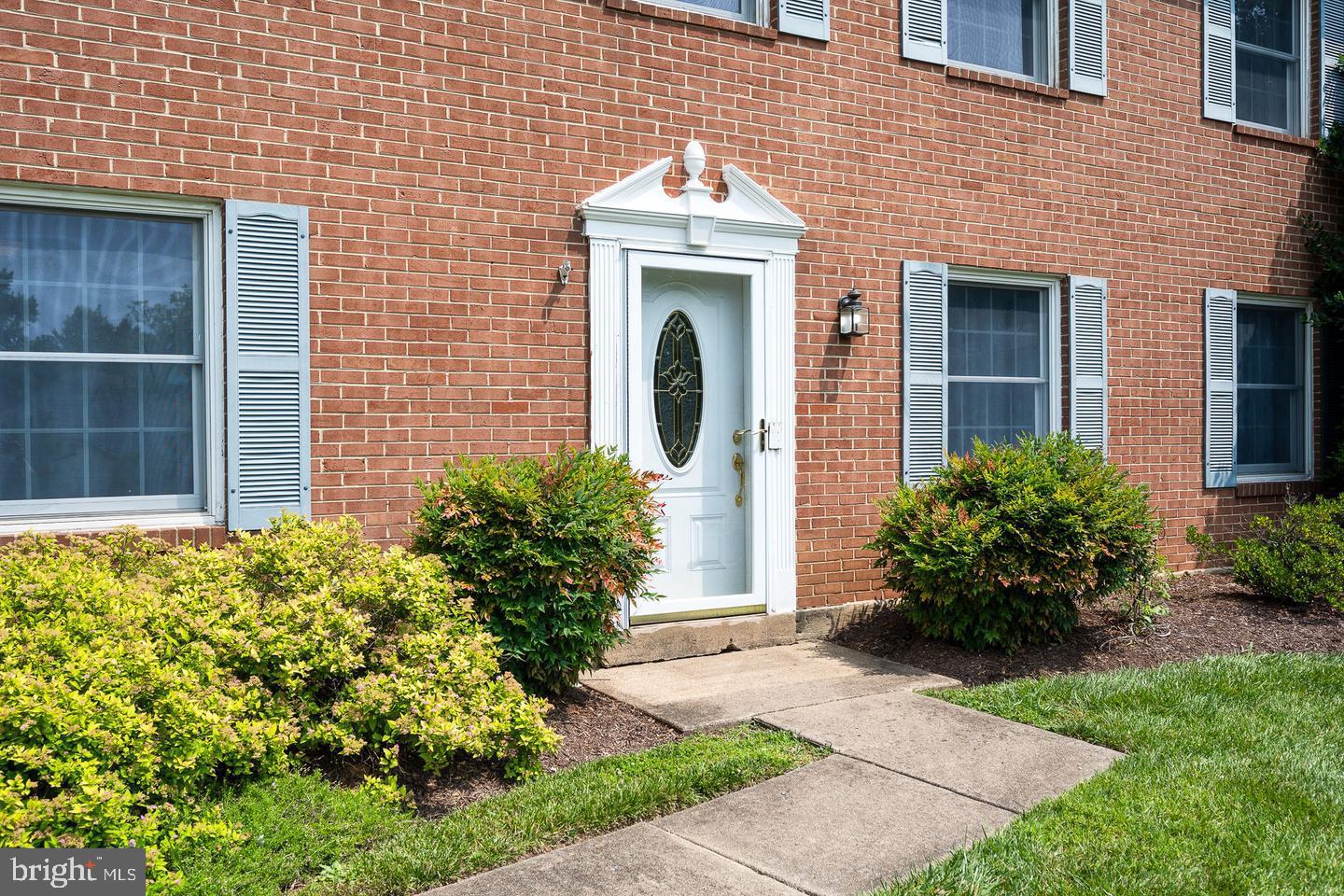 1213 TERRYLYNN CT, HERNDON, Virginia 20170, 5 Bedrooms Bedrooms, ,2 BathroomsBathrooms,Residential,For sale,1213 TERRYLYNN CT,VAFX2267448 MLS # VAFX2267448