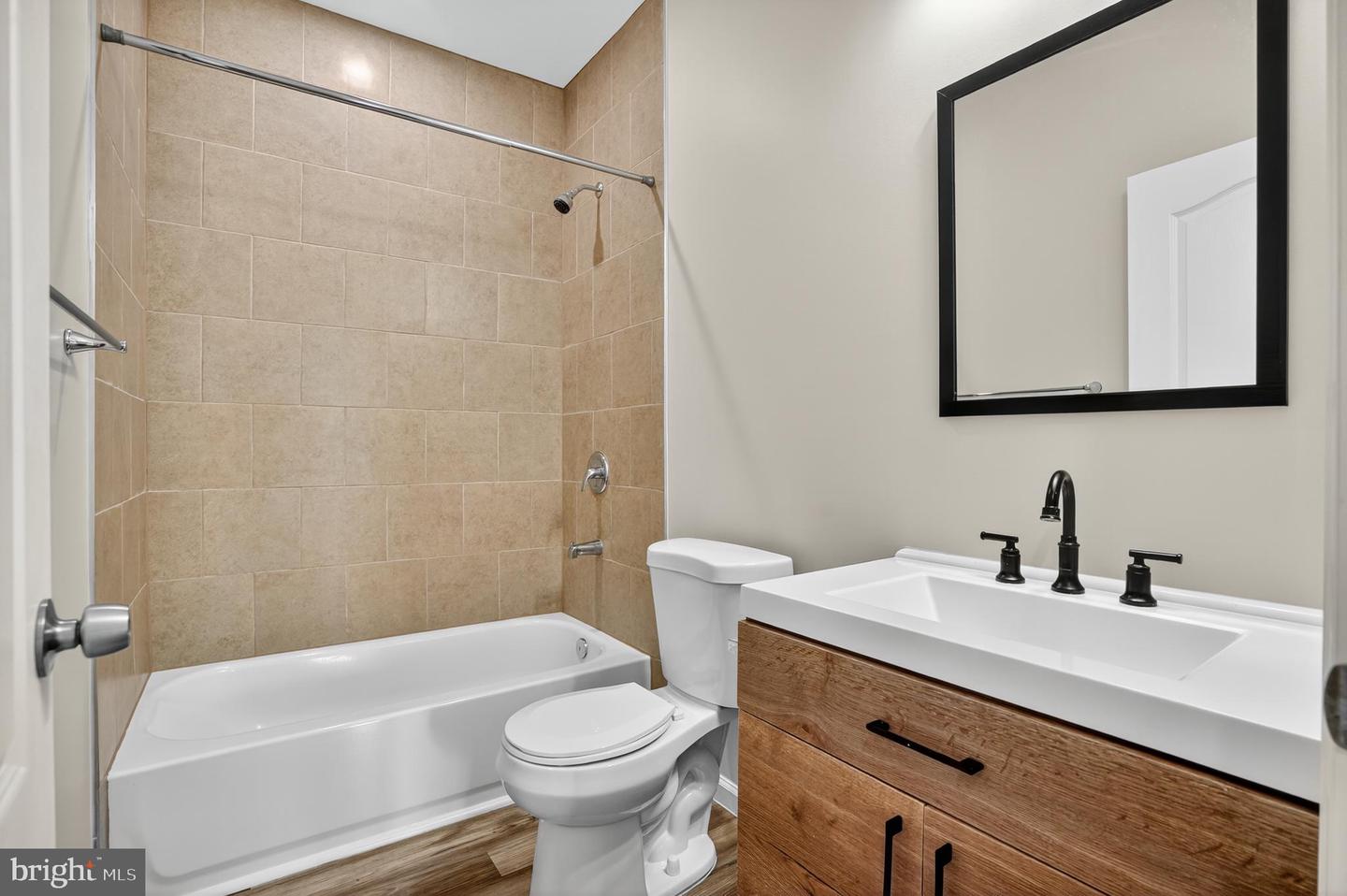7643 CHESTNUT ST, MANASSAS, Virginia 20111, 4 Bedrooms Bedrooms, ,3 BathroomsBathrooms,Residential,For sale,7643 CHESTNUT ST,VAPW2104144 MLS # VAPW2104144