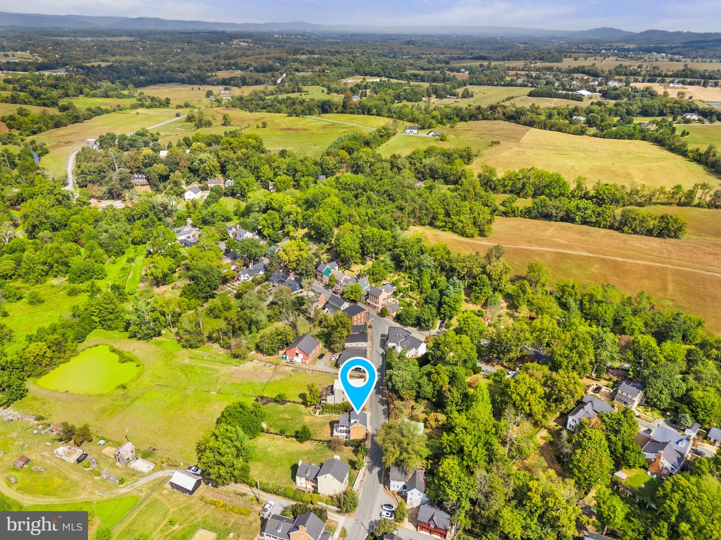 15493 SECOND ST, WATERFORD, Virginia 20197, 4 Bedrooms Bedrooms, ,3 BathroomsBathrooms,Residential,For sale,15493 SECOND ST,VALO2106938 MLS # VALO2106938