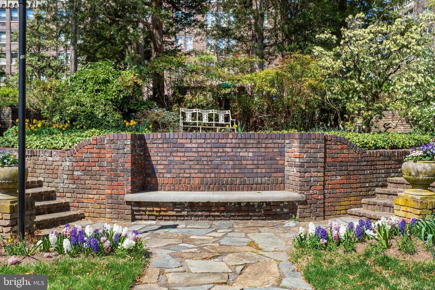 4000 CATHEDRAL AVE NW #848/849B, WASHINGTON, District Of Columbia 20016, 2 Bedrooms Bedrooms, 8 Rooms Rooms,2 BathroomsBathrooms,Residential,For sale,4000 CATHEDRAL AVE NW #848/849B,DCDC2222962 MLS # DCDC2222962