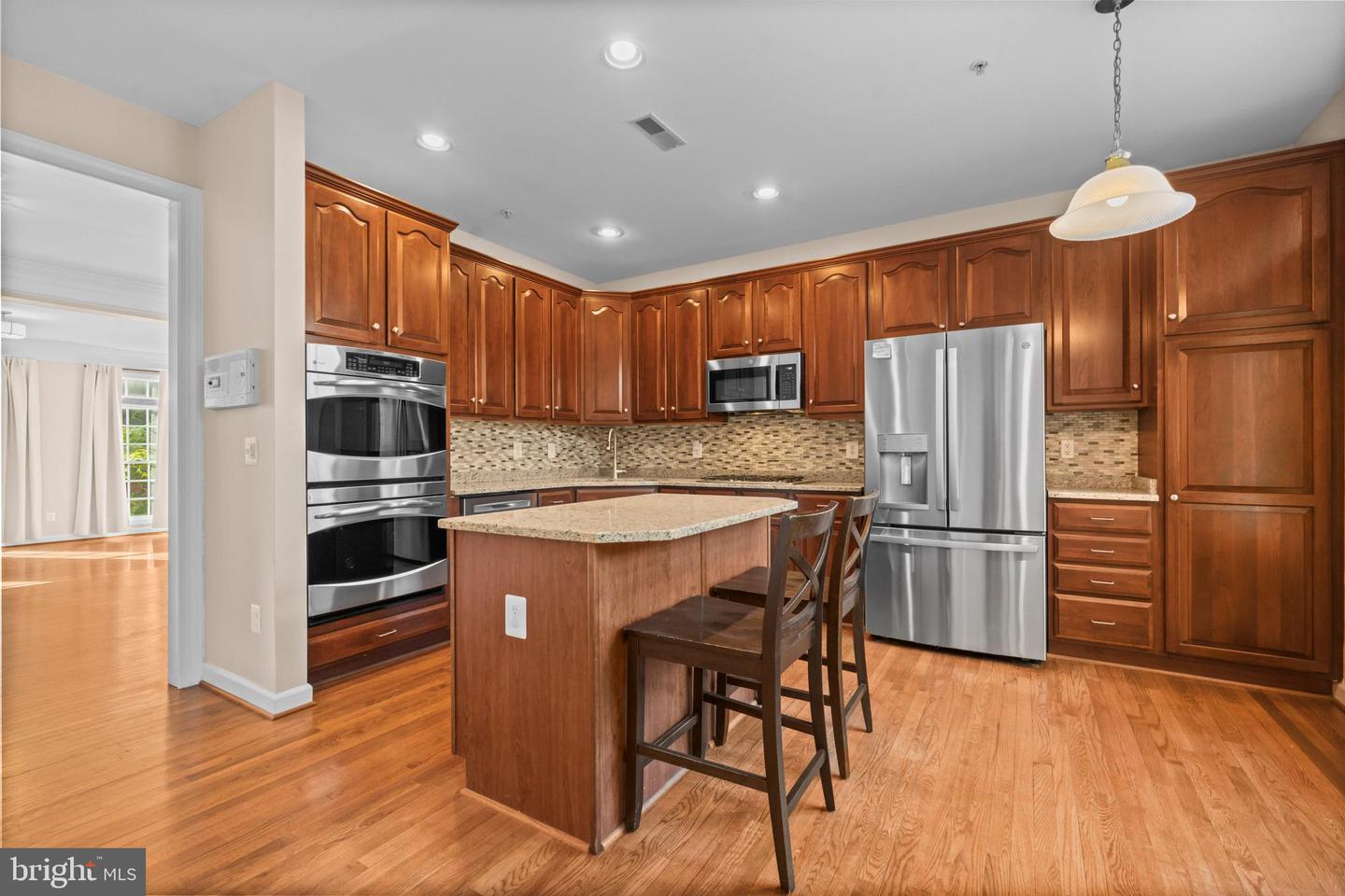 1675 HUNTING CREEK DR, ALEXANDRIA, Virginia 22314, 5 Bedrooms Bedrooms, ,4 BathroomsBathrooms,Residential,For sale,1675 HUNTING CREEK DR,VAAX2049876 MLS # VAAX2049876