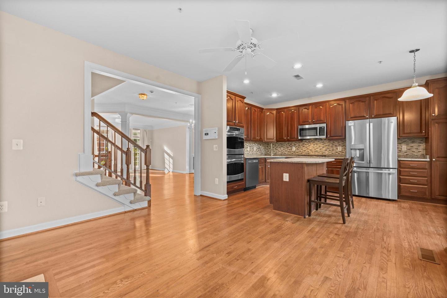 1675 HUNTING CREEK DR, ALEXANDRIA, Virginia 22314, 5 Bedrooms Bedrooms, ,4 BathroomsBathrooms,Residential,For sale,1675 HUNTING CREEK DR,VAAX2049876 MLS # VAAX2049876
