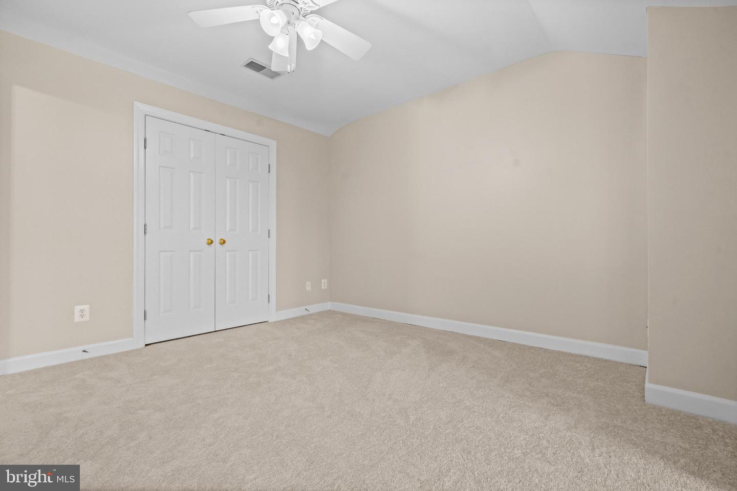 1675 HUNTING CREEK DR, ALEXANDRIA, Virginia 22314, 5 Bedrooms Bedrooms, ,4 BathroomsBathrooms,Residential,For sale,1675 HUNTING CREEK DR,VAAX2049876 MLS # VAAX2049876