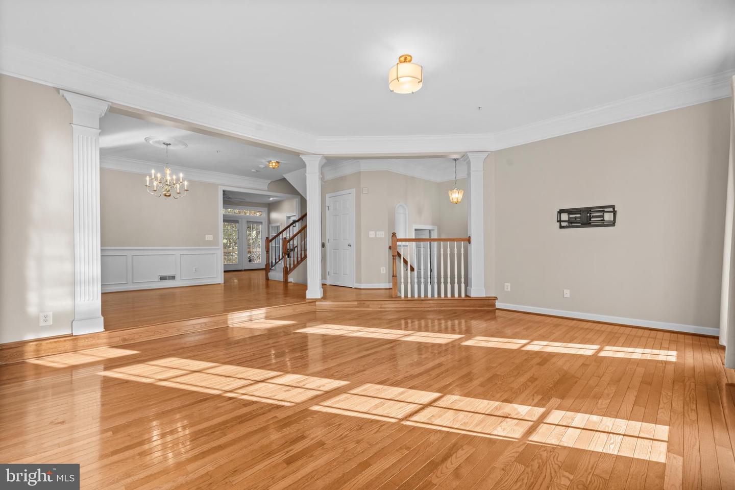 1675 HUNTING CREEK DR, ALEXANDRIA, Virginia 22314, 5 Bedrooms Bedrooms, ,4 BathroomsBathrooms,Residential,For sale,1675 HUNTING CREEK DR,VAAX2049876 MLS # VAAX2049876