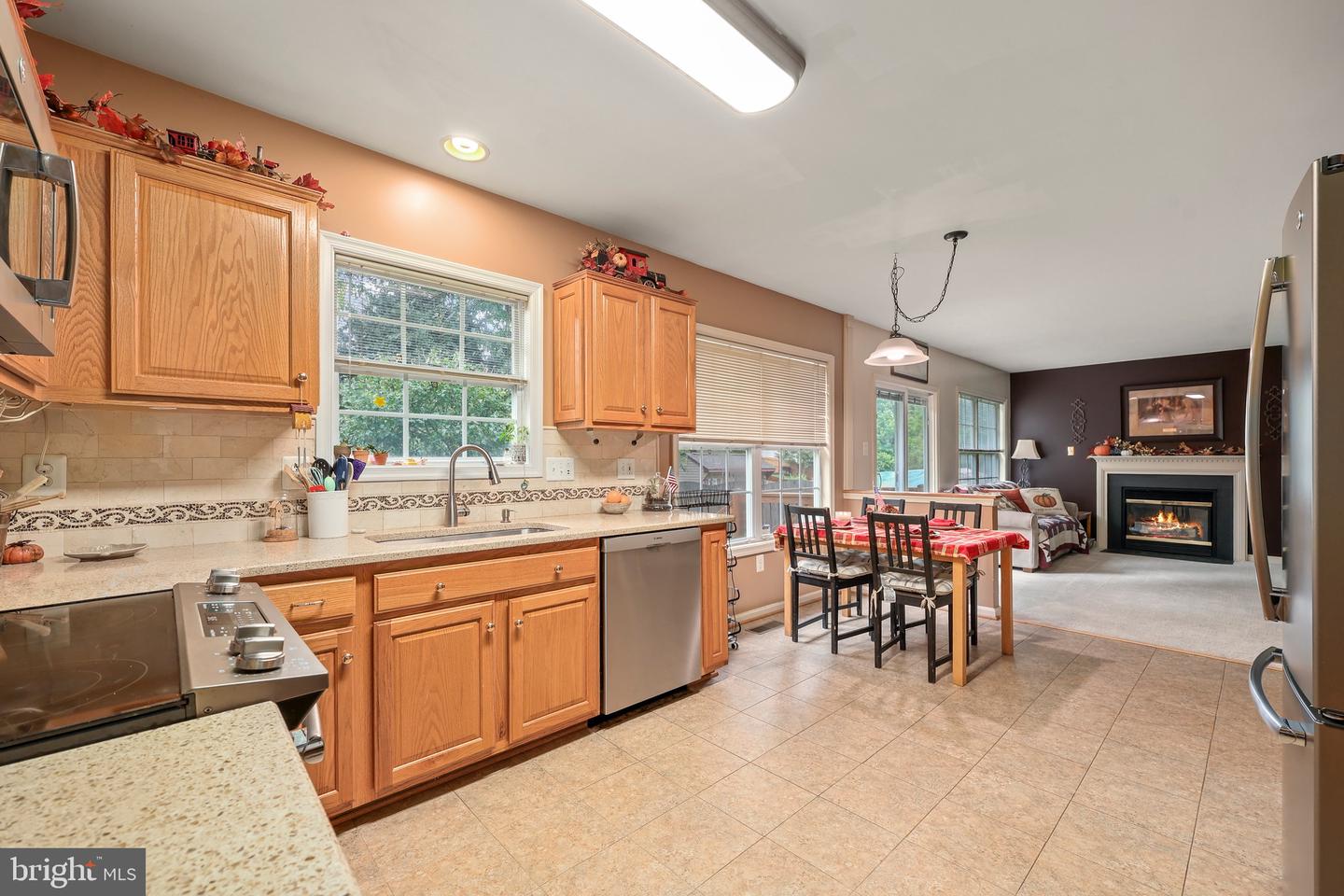7754 SHARPSHOOTERS CT, MANASSAS, Virginia 20111, 4 Bedrooms Bedrooms, ,3 BathroomsBathrooms,Residential,For sale,7754 SHARPSHOOTERS CT,VAPW2104284 MLS # VAPW2104284