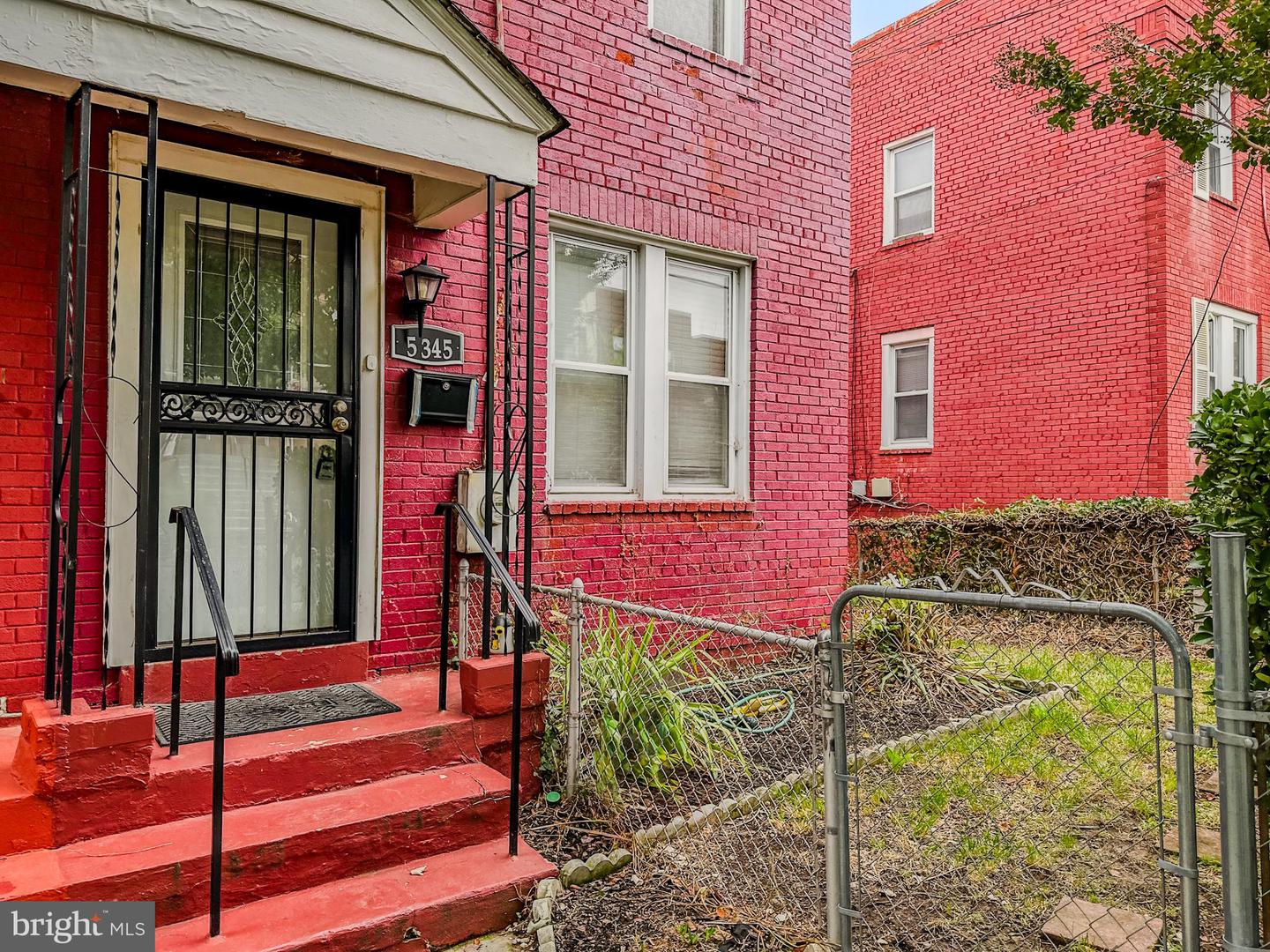 5345 AMES ST NE, WASHINGTON, District Of Columbia 20019, 2 Bedrooms Bedrooms, 5 Rooms Rooms,2 BathroomsBathrooms,Residential,For sale,5345 AMES ST NE,DCDC2222986 MLS # DCDC2222986