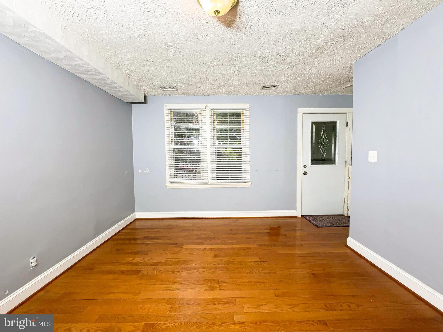 5345 AMES ST NE, WASHINGTON, District Of Columbia 20019, 2 Bedrooms Bedrooms, 5 Rooms Rooms,2 BathroomsBathrooms,Residential,For sale,5345 AMES ST NE,DCDC2222986 MLS # DCDC2222986