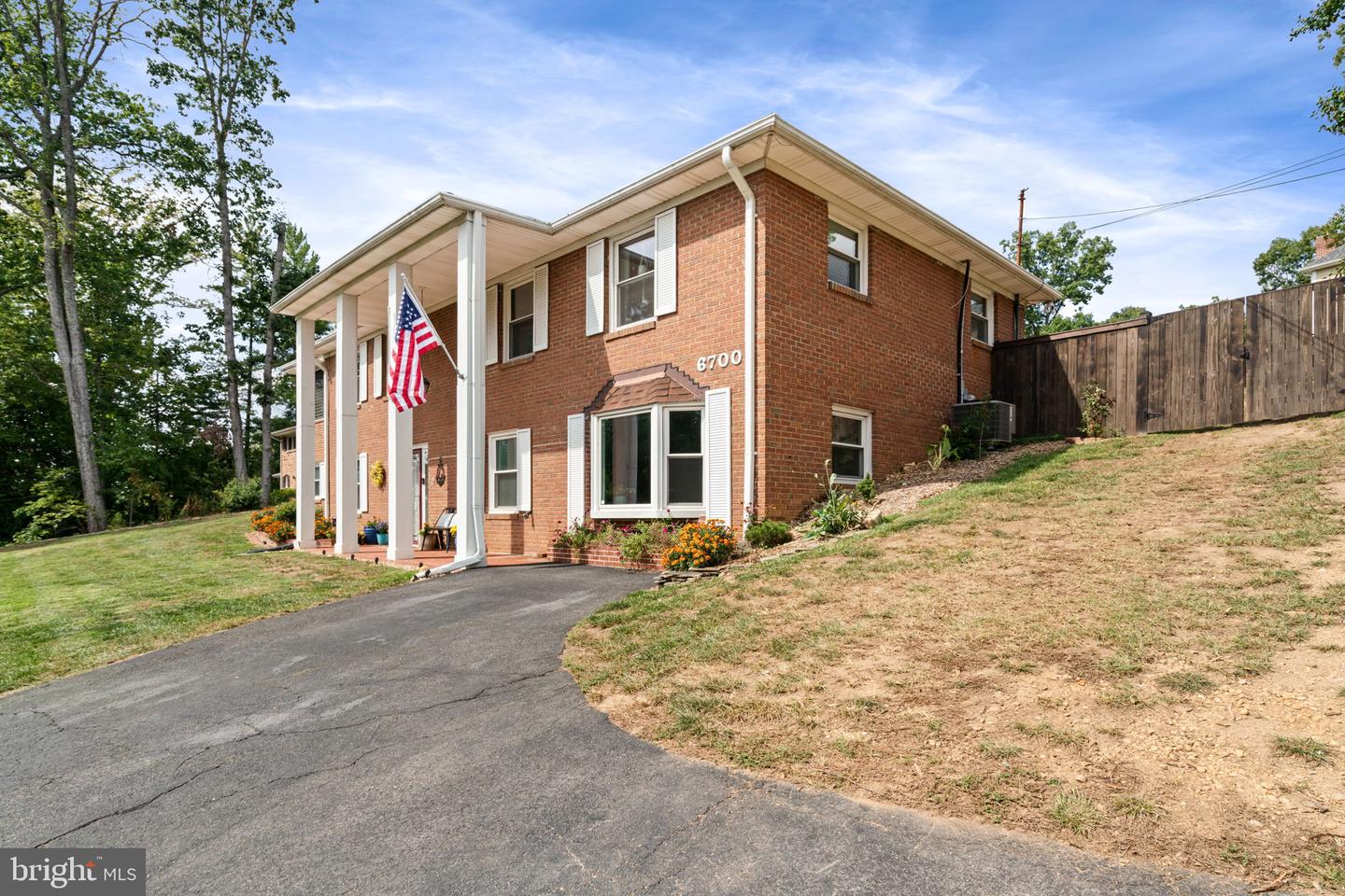 6700 BULKLEY RD, LORTON, Virginia 22079, 4 Bedrooms Bedrooms, ,3 BathroomsBathrooms,Residential,For sale,6700 BULKLEY RD,VAFX2268020 MLS # VAFX2268020