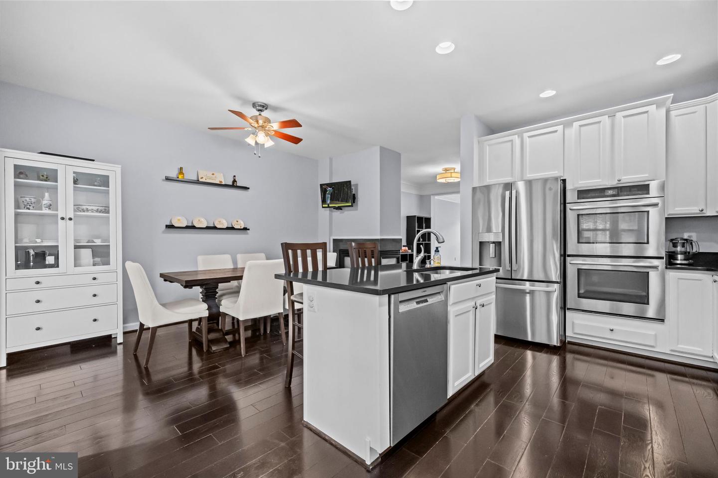 4087 RIVER FORTH DR, FAIRFAX, Virginia 22030, 3 Bedrooms Bedrooms, ,2 BathroomsBathrooms,Residential,For sale,4087 RIVER FORTH DR,VAFX2268030 MLS # VAFX2268030