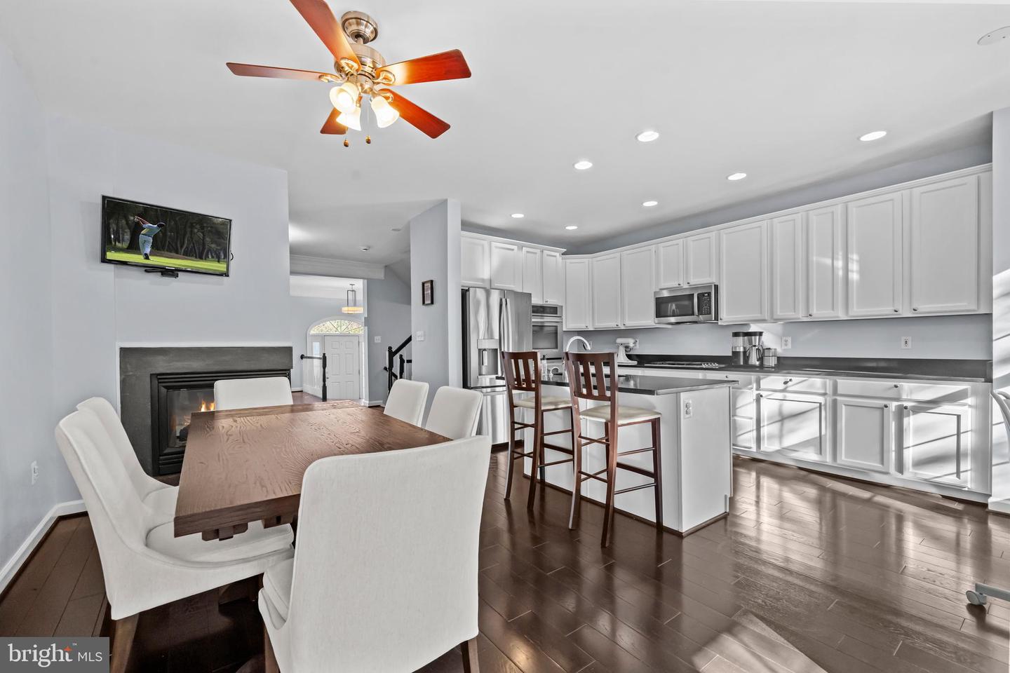 4087 RIVER FORTH DR, FAIRFAX, Virginia 22030, 3 Bedrooms Bedrooms, ,2 BathroomsBathrooms,Residential,For sale,4087 RIVER FORTH DR,VAFX2268030 MLS # VAFX2268030