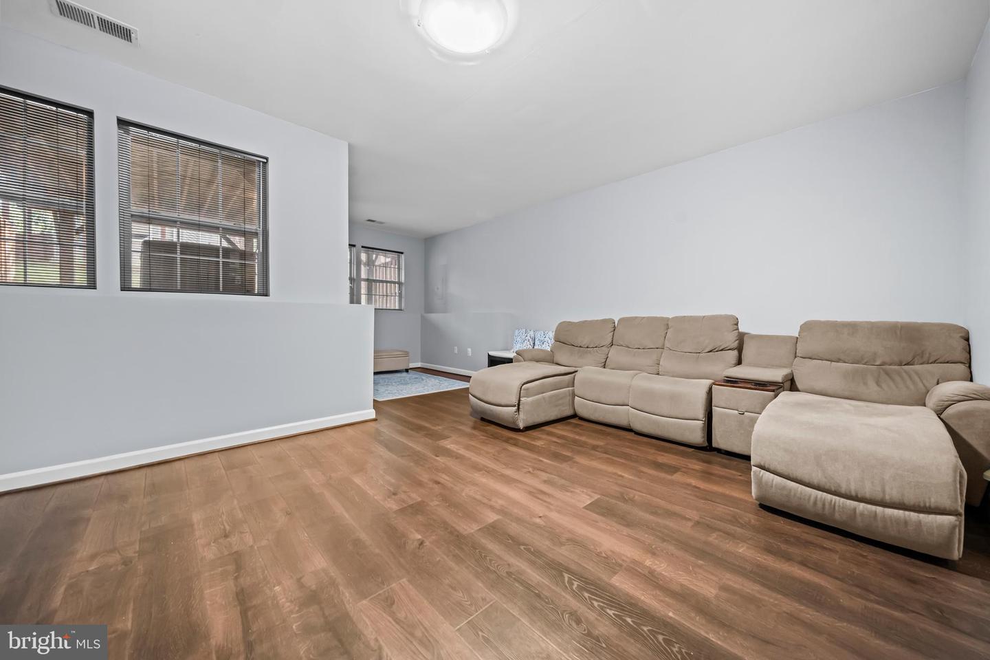 4087 RIVER FORTH DR, FAIRFAX, Virginia 22030, 3 Bedrooms Bedrooms, ,2 BathroomsBathrooms,Residential,For sale,4087 RIVER FORTH DR,VAFX2268030 MLS # VAFX2268030