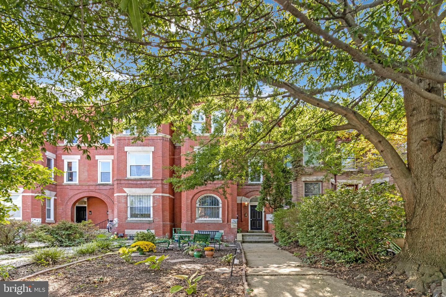 1443 EAST CAPITOL ST SE #1, WASHINGTON, District Of Columbia 20003, 1 Bedroom Bedrooms, ,1 BathroomBathrooms,Residential,For sale,1443 EAST CAPITOL ST SE #1,DCDC2223088 MLS # DCDC2223088