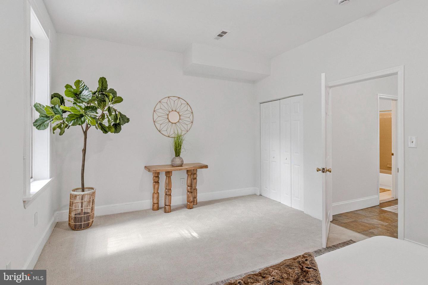 1443 EAST CAPITOL ST SE #1, WASHINGTON, District Of Columbia 20003, 1 Bedroom Bedrooms, ,1 BathroomBathrooms,Residential,For sale,1443 EAST CAPITOL ST SE #1,DCDC2223088 MLS # DCDC2223088