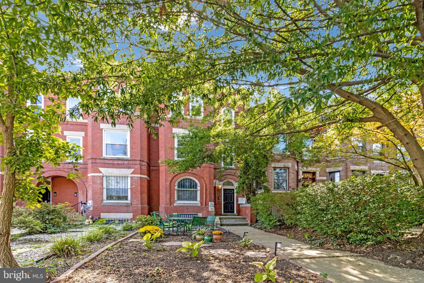 1443 EAST CAPITOL ST SE #1, WASHINGTON, District Of Columbia 20003, 1 Bedroom Bedrooms, ,1 BathroomBathrooms,Residential,For sale,1443 EAST CAPITOL ST SE #1,DCDC2223088 MLS # DCDC2223088