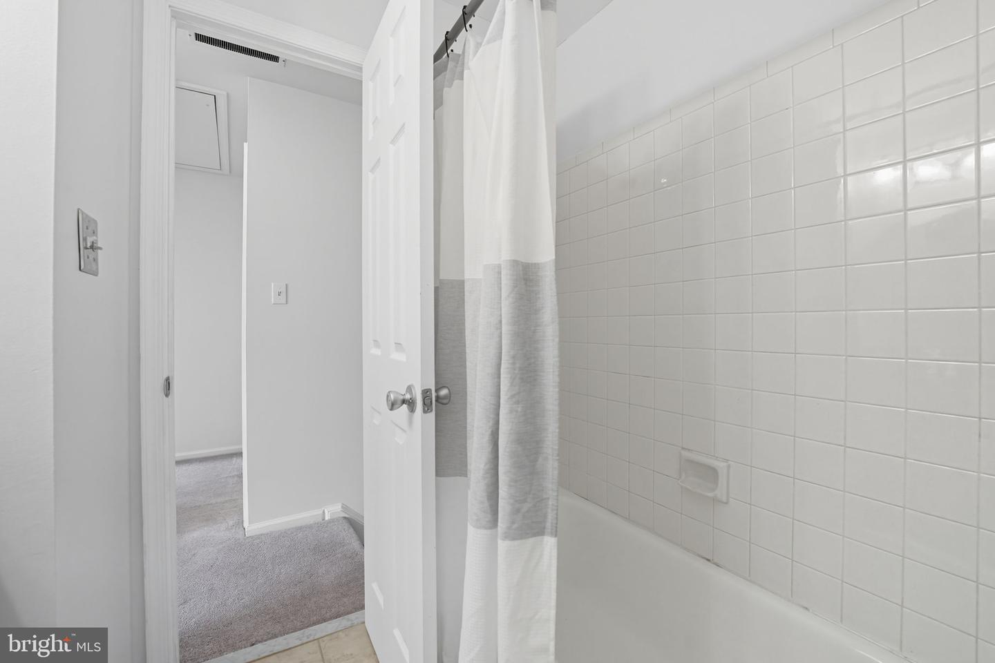 7954 FOREST PATH WAY, SPRINGFIELD, Virginia 22153, 3 Bedrooms Bedrooms, ,2 BathroomsBathrooms,Residential,For sale,7954 FOREST PATH WAY,VAFX2268088 MLS # VAFX2268088