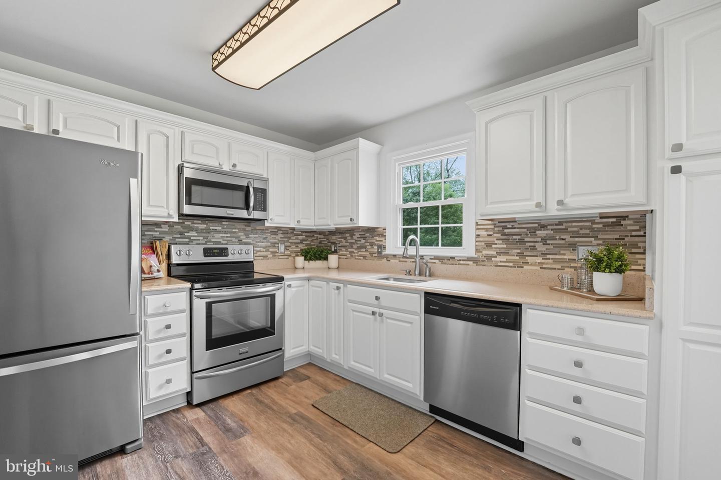 7954 FOREST PATH WAY, SPRINGFIELD, Virginia 22153, 3 Bedrooms Bedrooms, ,2 BathroomsBathrooms,Residential,For sale,7954 FOREST PATH WAY,VAFX2268088 MLS # VAFX2268088