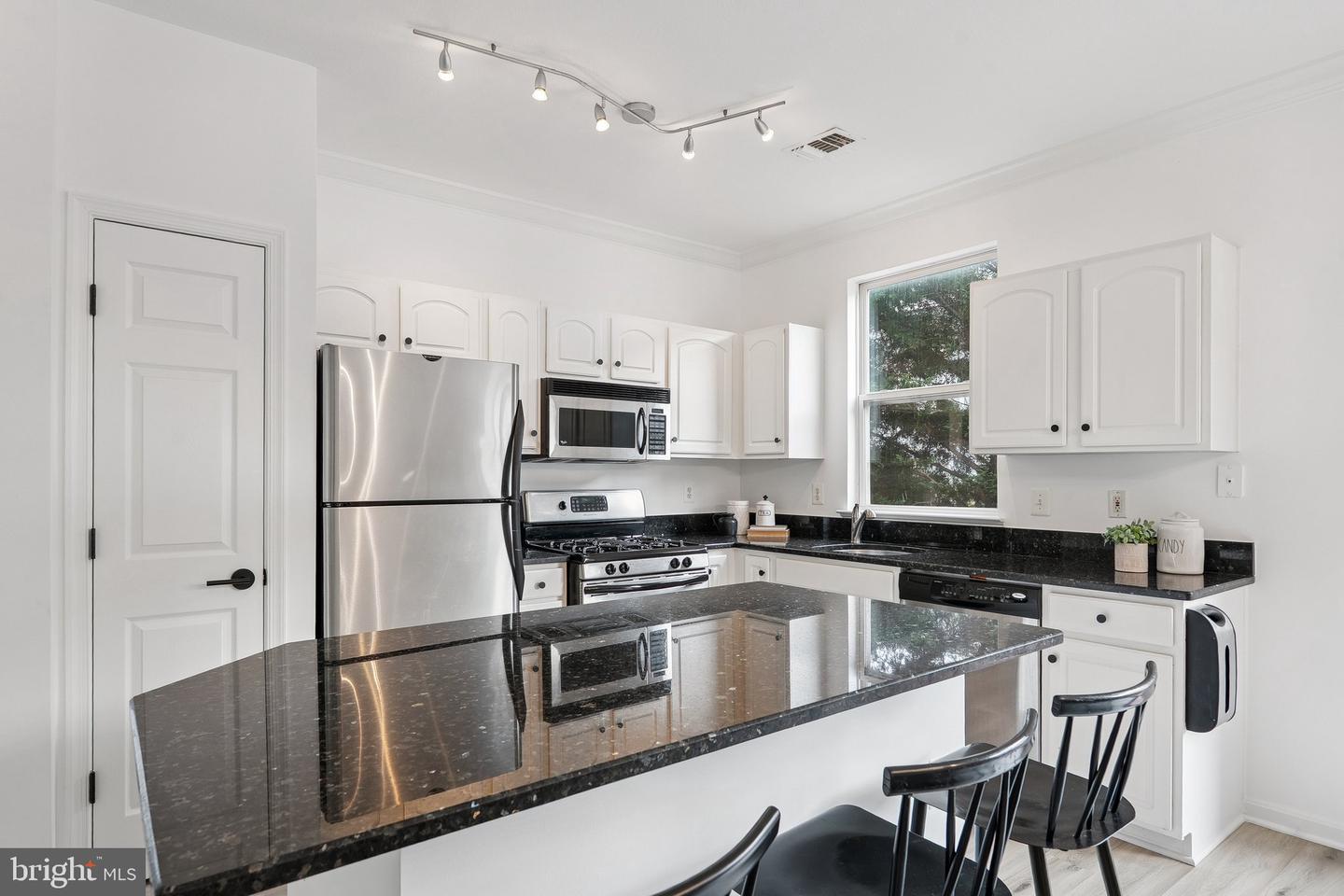 21791 FINDON CT, ASHBURN, Virginia 20147, 2 Bedrooms Bedrooms, ,2 BathroomsBathrooms,Residential,For sale,21791 FINDON CT,VALO2107160 MLS # VALO2107160