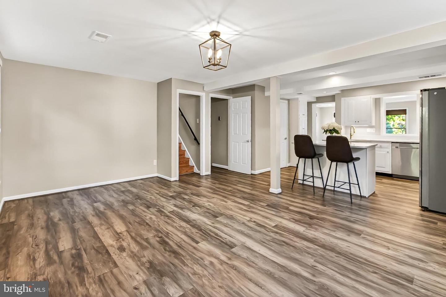 421 LINCOLN AVE, FALLS CHURCH, Virginia 22046, 4 Bedrooms Bedrooms, ,3 BathroomsBathrooms,Residential,For sale,421 LINCOLN AVE,VAFA2003278 MLS # VAFA2003278