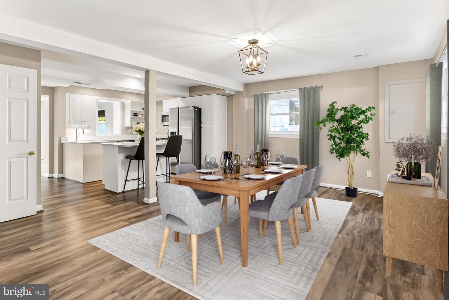 421 LINCOLN AVE, FALLS CHURCH, Virginia 22046, 4 Bedrooms Bedrooms, ,3 BathroomsBathrooms,Residential,For sale,421 LINCOLN AVE,VAFA2003278 MLS # VAFA2003278
