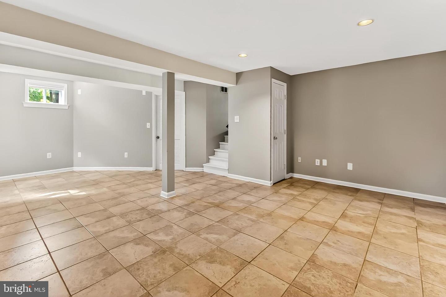 421 LINCOLN AVE, FALLS CHURCH, Virginia 22046, 4 Bedrooms Bedrooms, ,3 BathroomsBathrooms,Residential,For sale,421 LINCOLN AVE,VAFA2003278 MLS # VAFA2003278