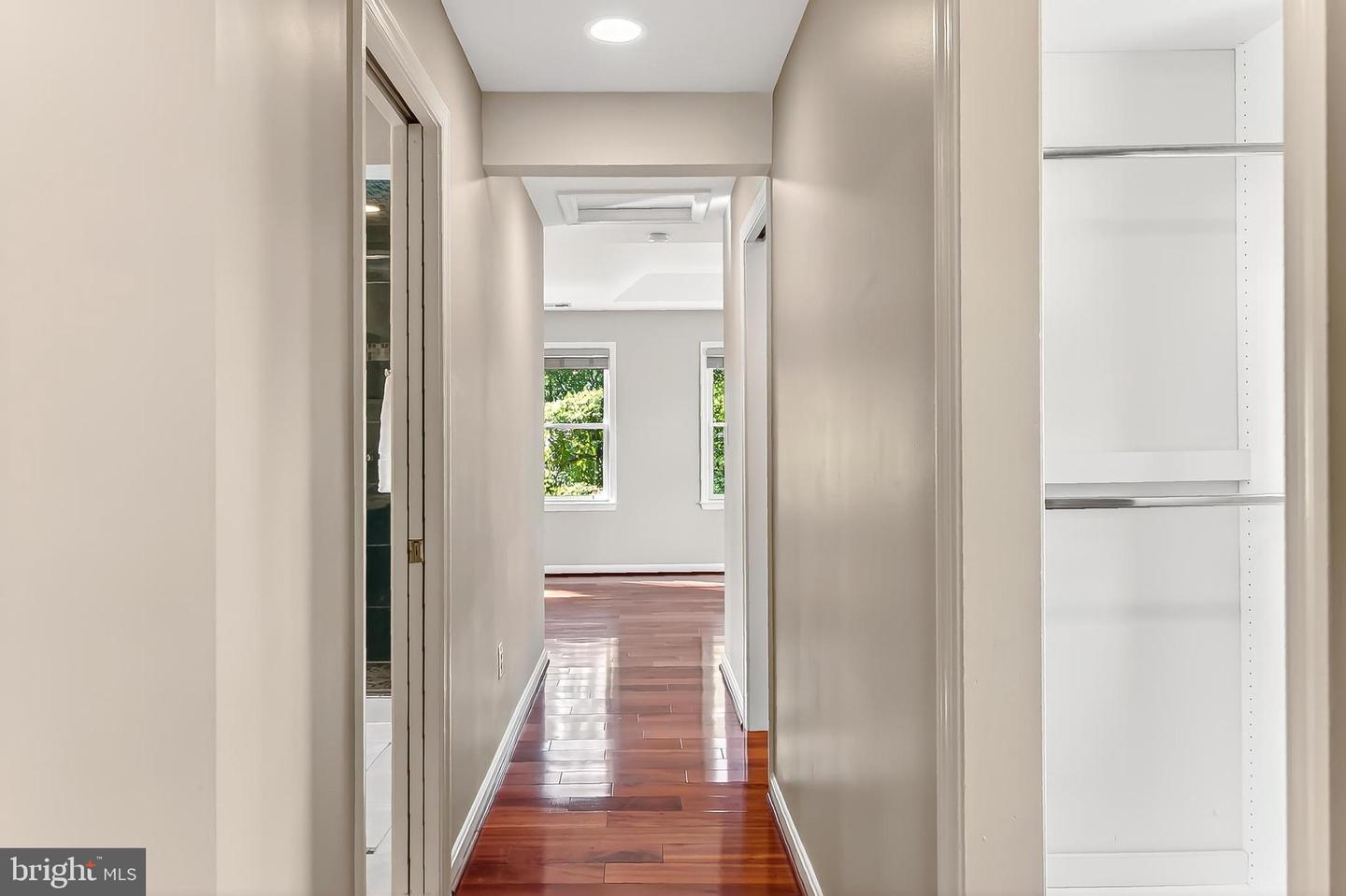 421 LINCOLN AVE, FALLS CHURCH, Virginia 22046, 4 Bedrooms Bedrooms, ,3 BathroomsBathrooms,Residential,For sale,421 LINCOLN AVE,VAFA2003278 MLS # VAFA2003278