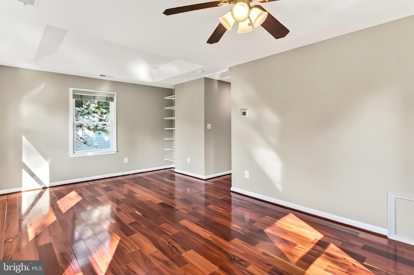 421 LINCOLN AVE, FALLS CHURCH, Virginia 22046, 4 Bedrooms Bedrooms, ,3 BathroomsBathrooms,Residential,For sale,421 LINCOLN AVE,VAFA2003278 MLS # VAFA2003278