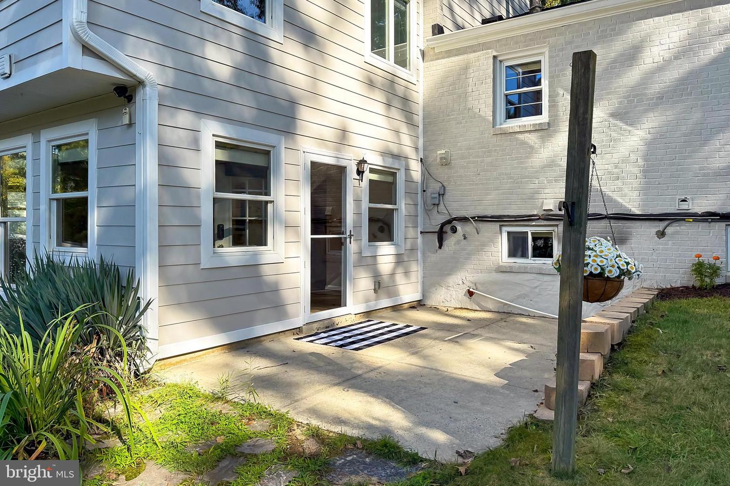 421 LINCOLN AVE, FALLS CHURCH, Virginia 22046, 4 Bedrooms Bedrooms, ,3 BathroomsBathrooms,Residential,For sale,421 LINCOLN AVE,VAFA2003278 MLS # VAFA2003278