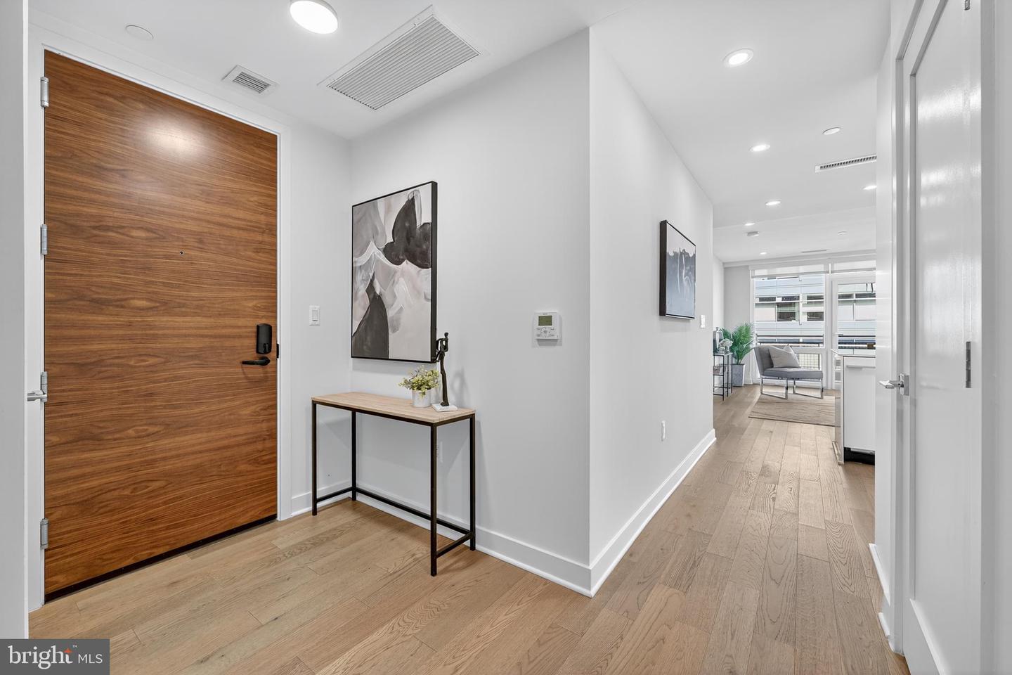 37 L ST SE #701, WASHINGTON, District Of Columbia 20003, 2 Bedrooms Bedrooms, ,2 BathroomsBathrooms,Residential,For sale,37 L ST SE #701,DCDC2223138 MLS # DCDC2223138