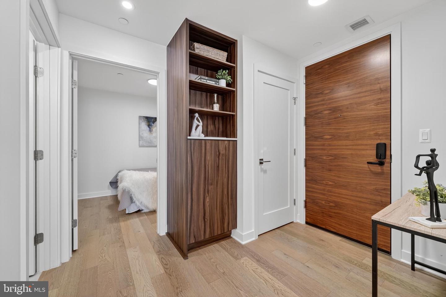 37 L ST SE #701, WASHINGTON, District Of Columbia 20003, 2 Bedrooms Bedrooms, ,2 BathroomsBathrooms,Residential,For sale,37 L ST SE #701,DCDC2223138 MLS # DCDC2223138