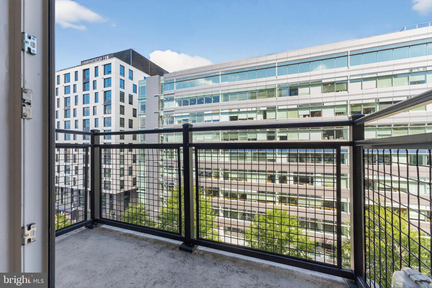 37 L ST SE #701, WASHINGTON, District Of Columbia 20003, 2 Bedrooms Bedrooms, ,2 BathroomsBathrooms,Residential,For sale,37 L ST SE #701,DCDC2223138 MLS # DCDC2223138