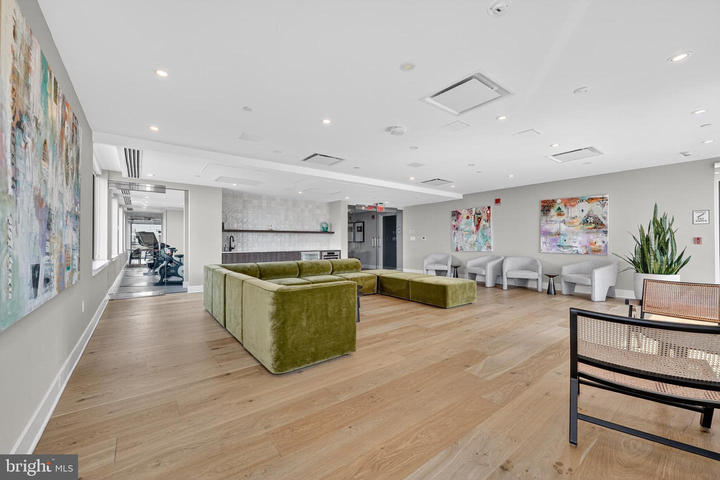 37 L ST SE #701, WASHINGTON, District Of Columbia 20003, 2 Bedrooms Bedrooms, ,2 BathroomsBathrooms,Residential,For sale,37 L ST SE #701,DCDC2223138 MLS # DCDC2223138