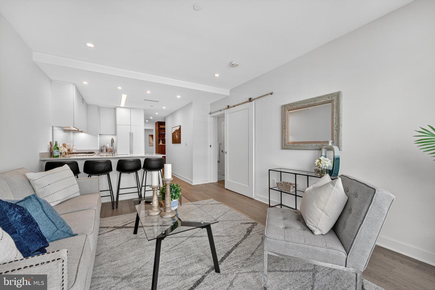 37 L ST SE #701, WASHINGTON, District Of Columbia 20003, 2 Bedrooms Bedrooms, ,2 BathroomsBathrooms,Residential,For sale,37 L ST SE #701,DCDC2223138 MLS # DCDC2223138
