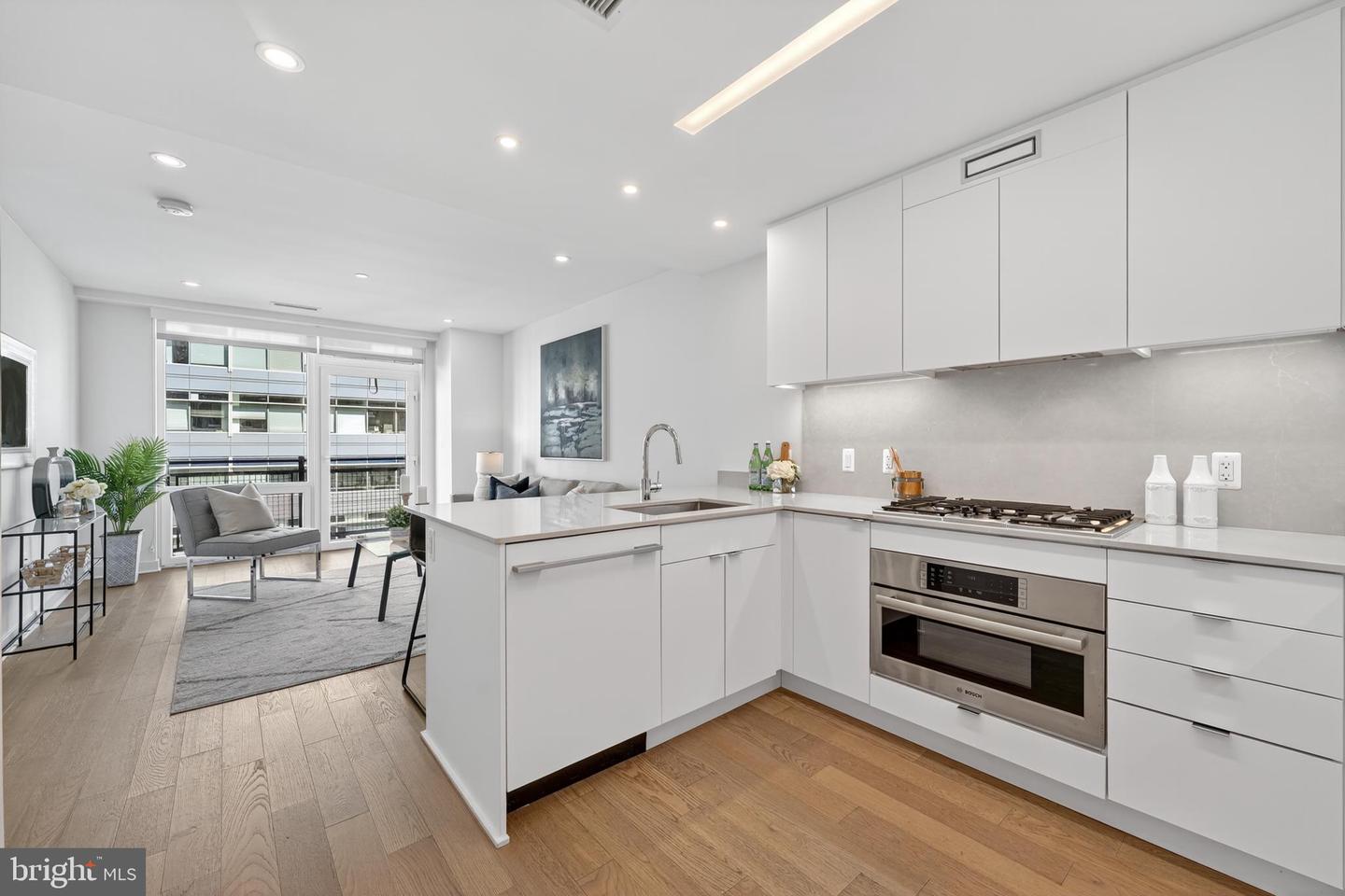 37 L ST SE #701, WASHINGTON, District Of Columbia 20003, 2 Bedrooms Bedrooms, ,2 BathroomsBathrooms,Residential,For sale,37 L ST SE #701,DCDC2223138 MLS # DCDC2223138